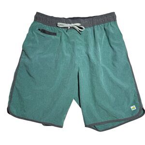 Vuori Banks Shorts Mens M Green Athletic Stretch 8” Inseam Drawstring V330